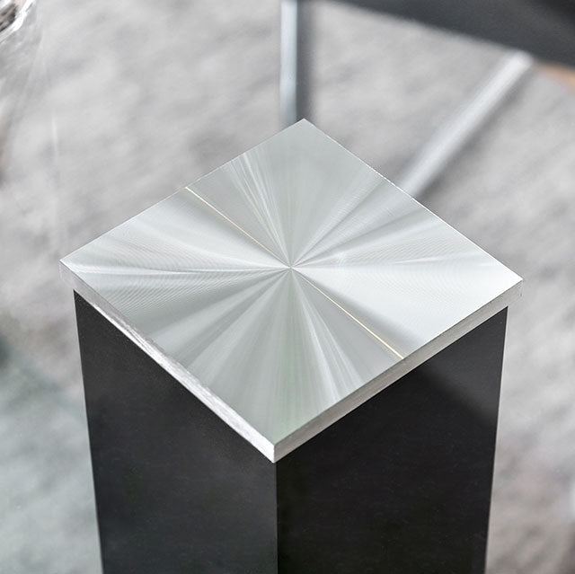 Richfield - 7 Pc Dining Table Set