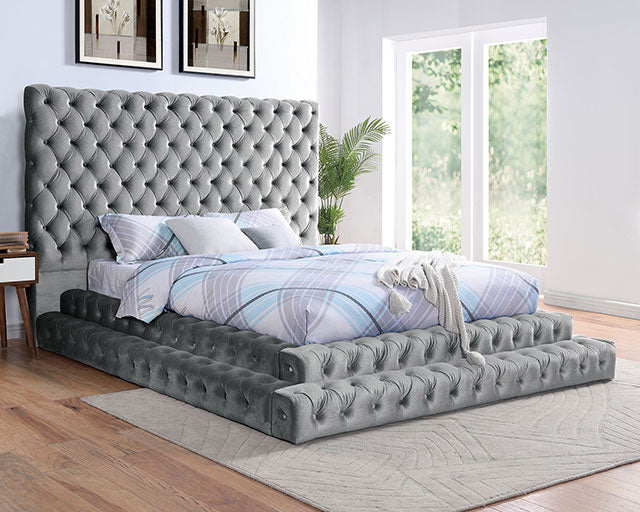 Stefania - 5 Pc Queen Bedroom Set