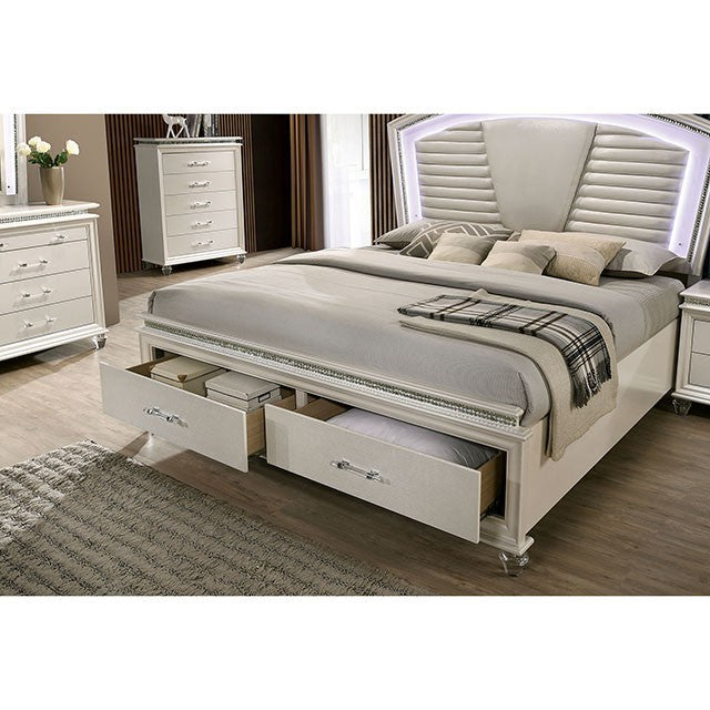 Maddie - 5 Pc Queen Bedroom Set