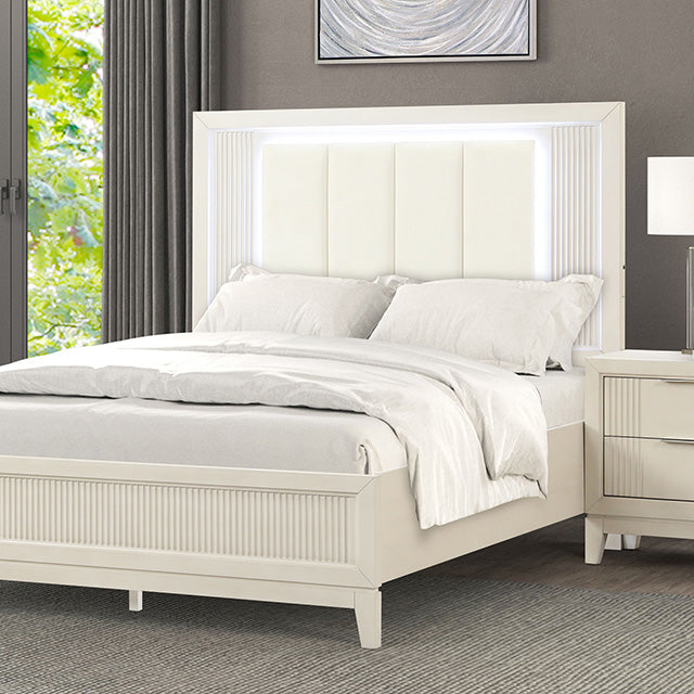 Isadore - 4 Pc Queen Bedroom Set