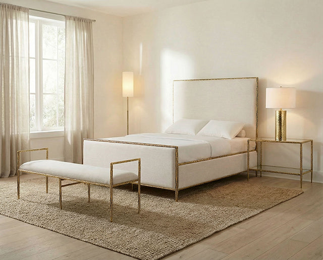 Valda - E.King Bed