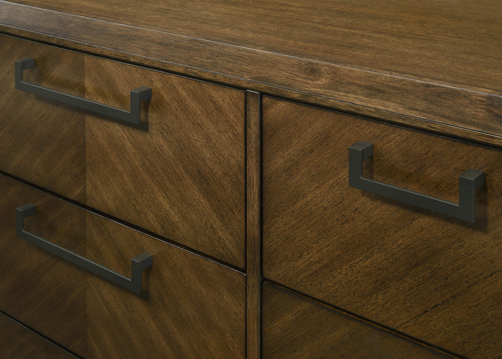 LAKECREST CHEST