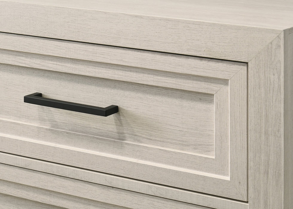 LORRAINE CHEST
