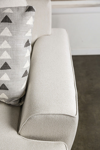 Hyde Park - Loveseat w/ Pillows